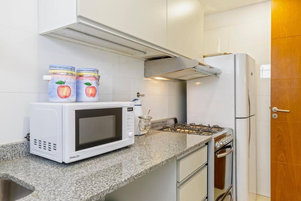 Apartamento Luminoso Y Comodo, Excelente Ubicacion