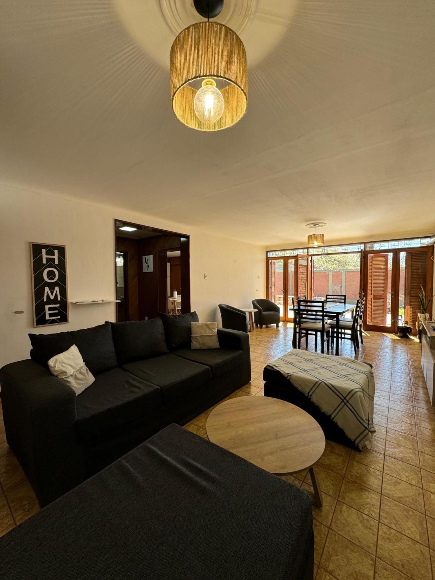 Apartment Encanto Mendocino: Espaciosa Casa En Juan B Justo Mendoza