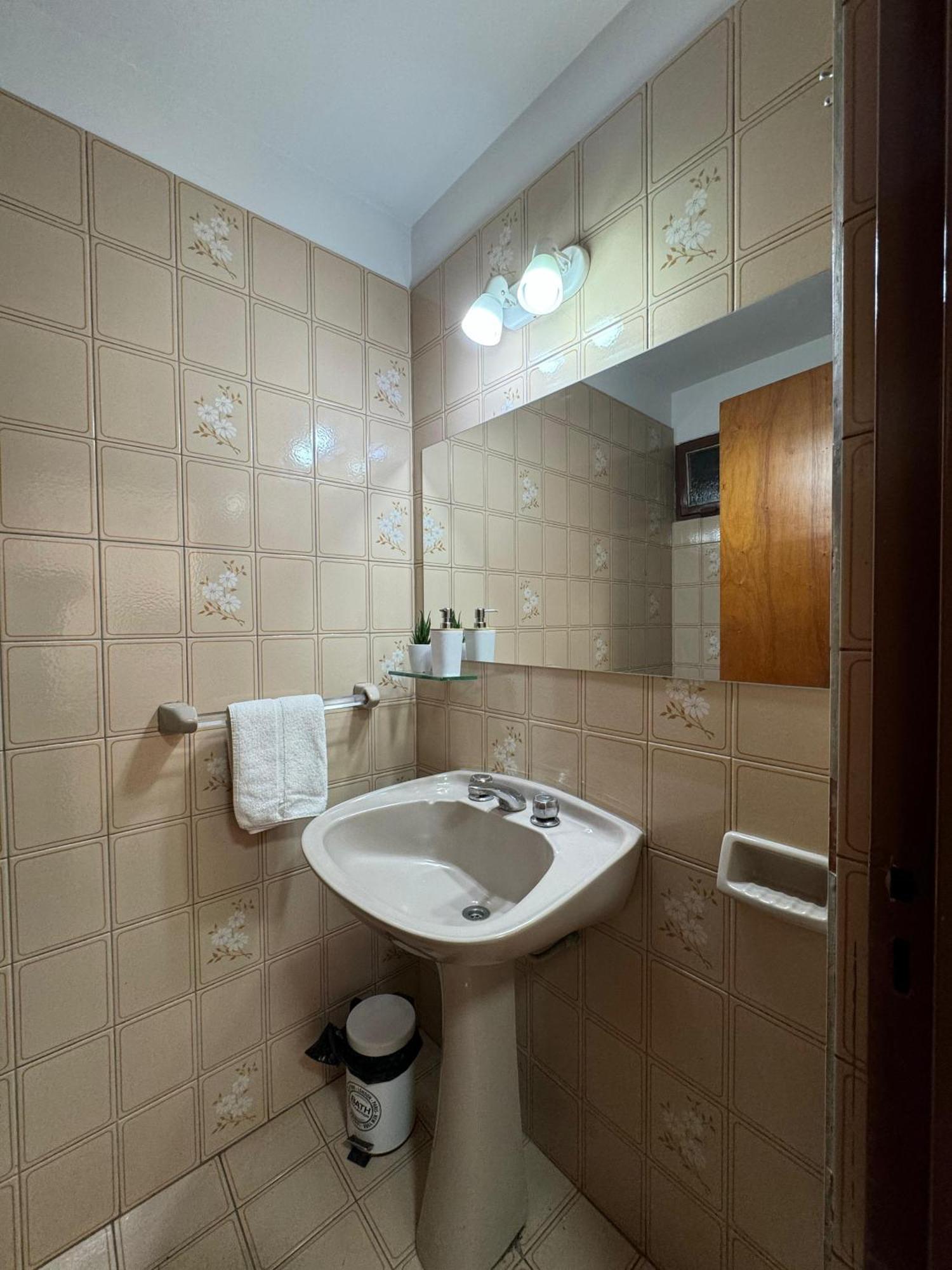 Apartment Encanto Mendocino: Espaciosa Casa En Juan B Justo Mendoza