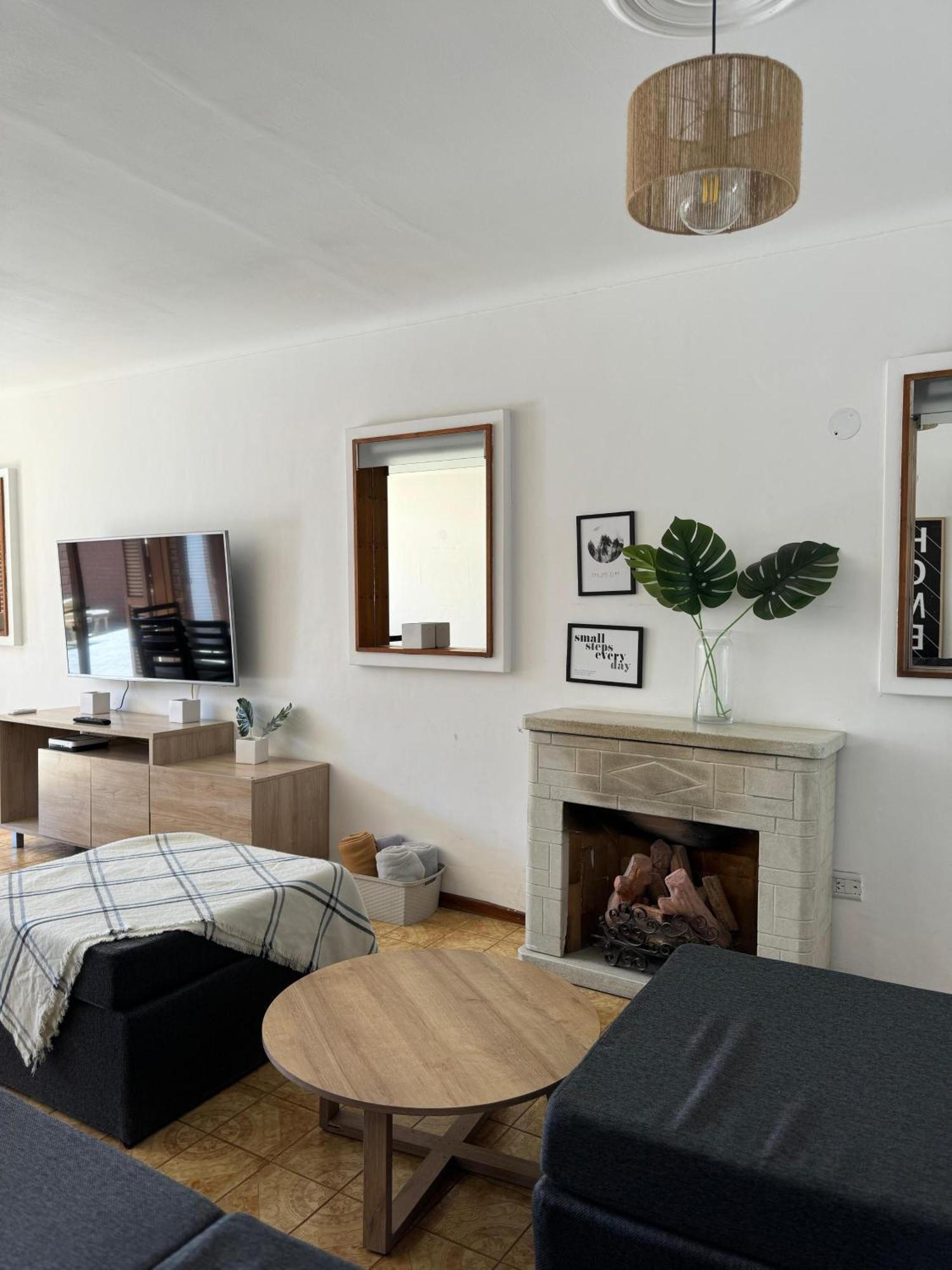 Encanto Mendocino: Espaciosa Casa En Juan B Justo * Mendoza