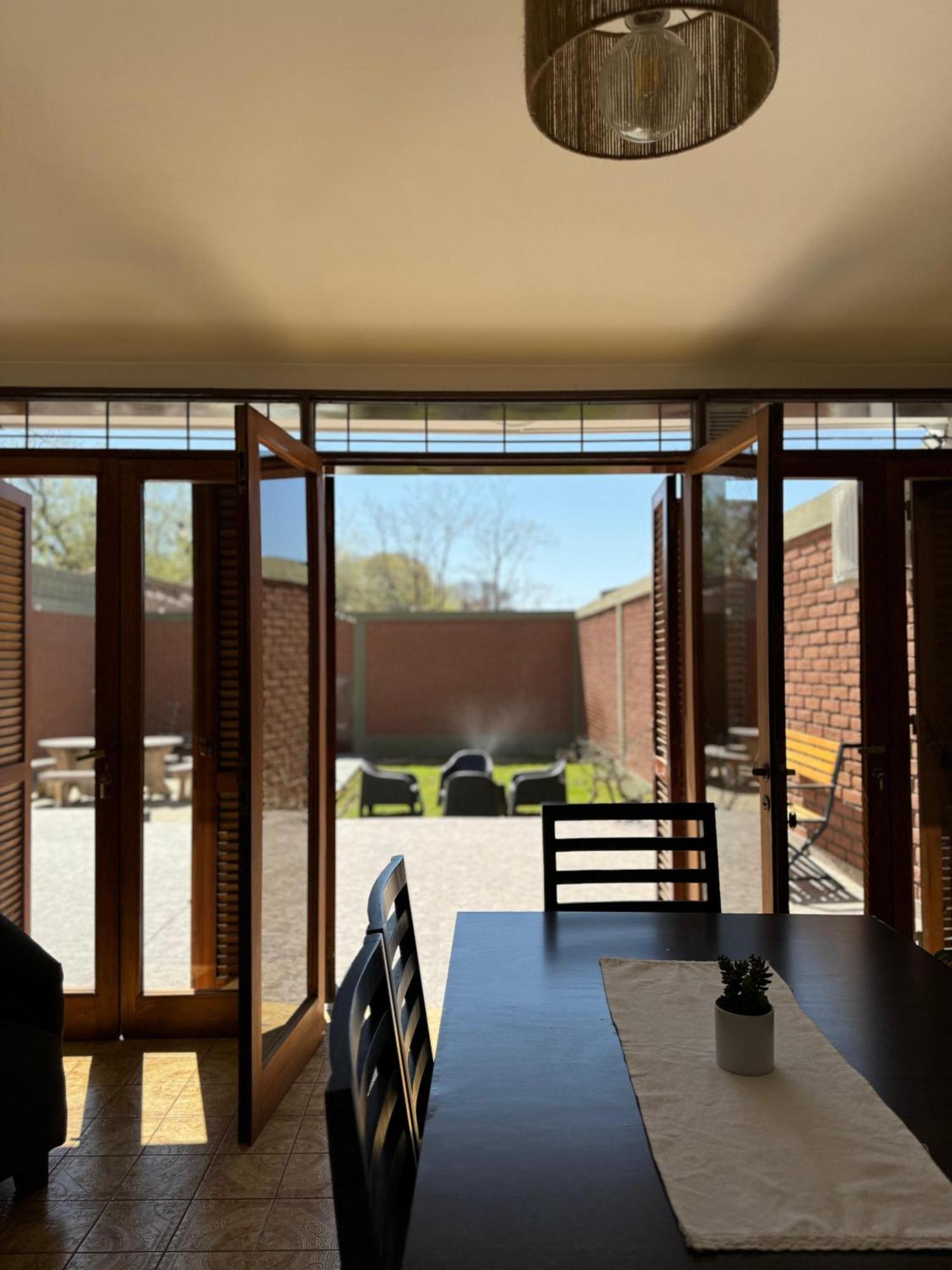 Encanto Mendocino: Espaciosa Casa En Juan B Justo Apartment Mendoza