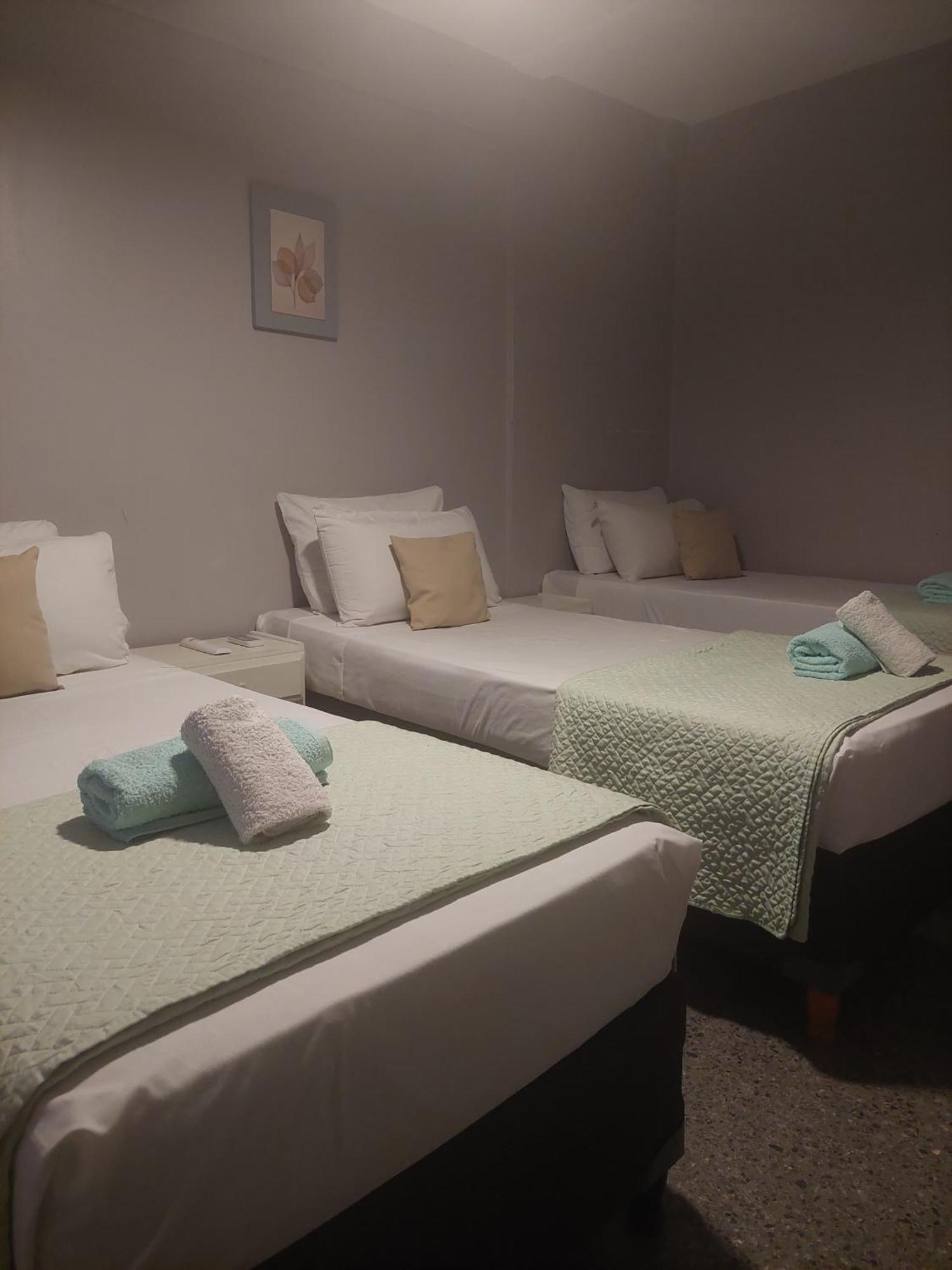 J B J Hotel