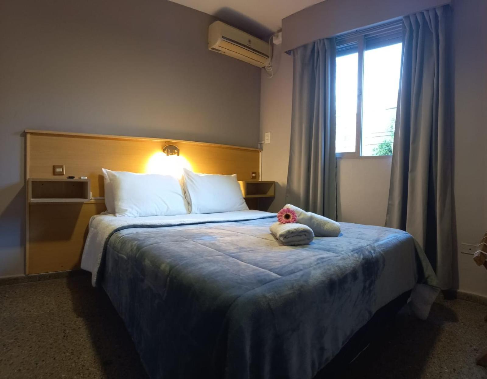 Hotel J B J Mendoza
