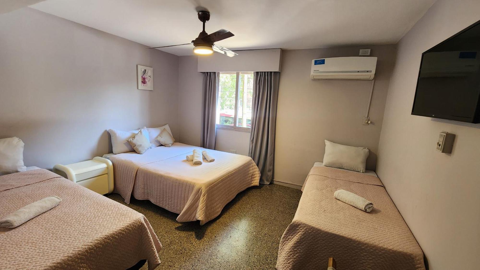 Hotel J B J Mendoza